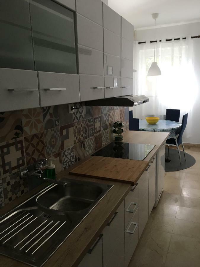 Apartment Get Supetar Eksteriør bilde